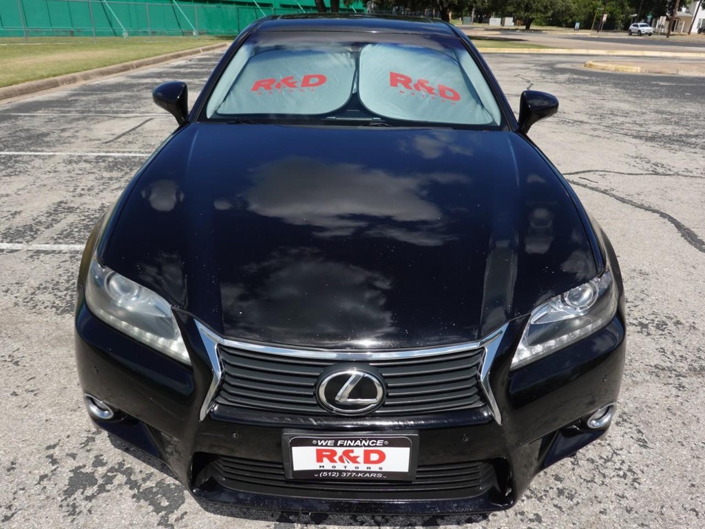 Lexus GS 350 Vehicle Full-screen Gallery Image 02