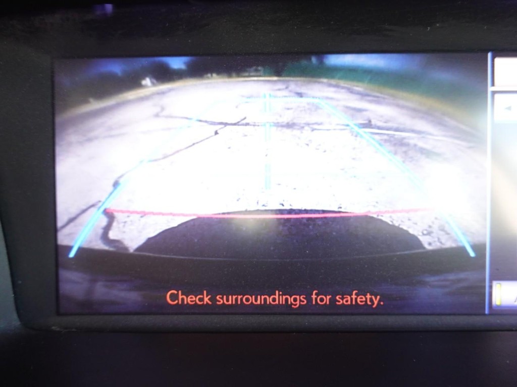 Lexus GS 350 Vehicle Full-screen Gallery Image 15