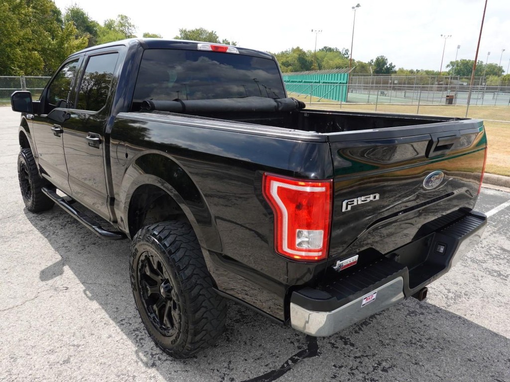 Ford F-150 Vehicle Full-screen Gallery Image 05