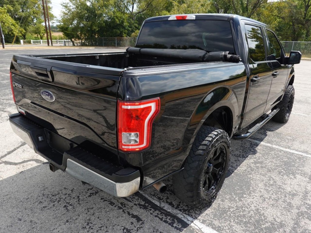 Ford F-150 Vehicle Full-screen Gallery Image 08