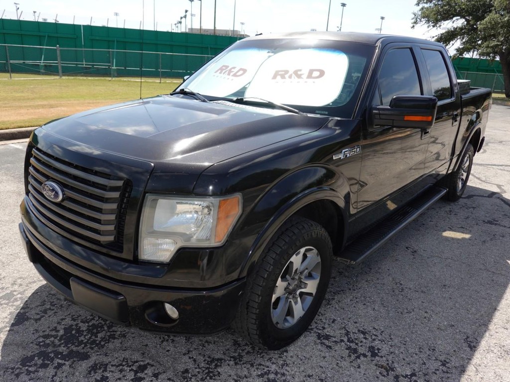 Ford F-150 Vehicle Full-screen Gallery Image 03