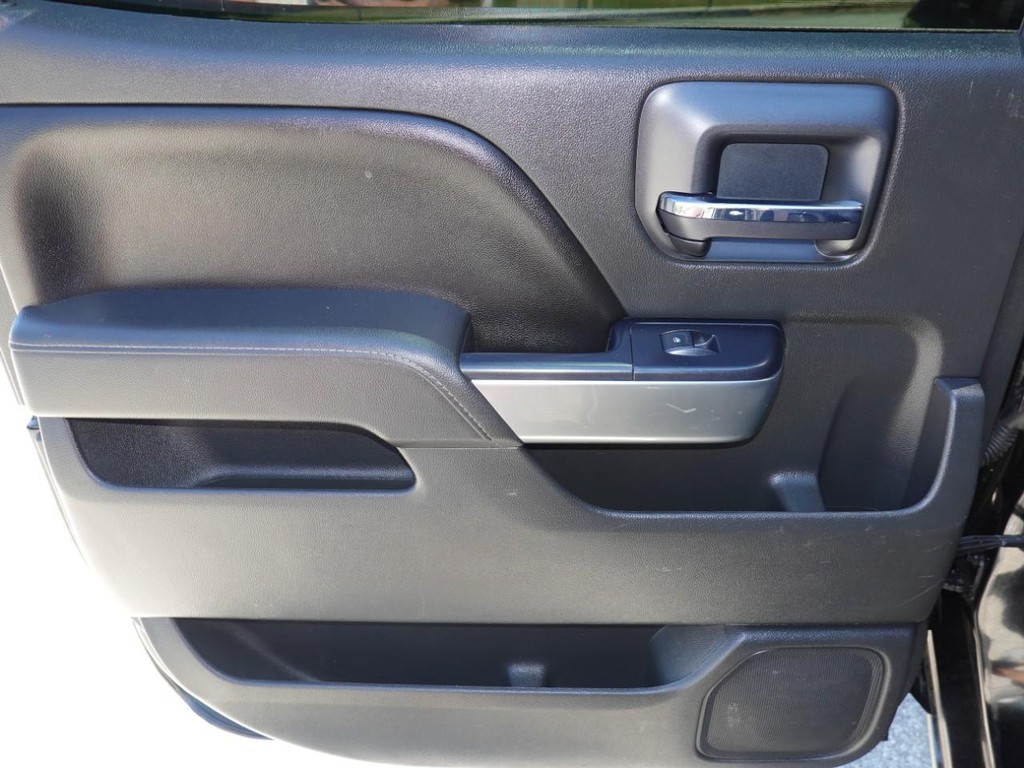 Chevrolet Silverado 1500 Vehicle Full-screen Gallery Image 20