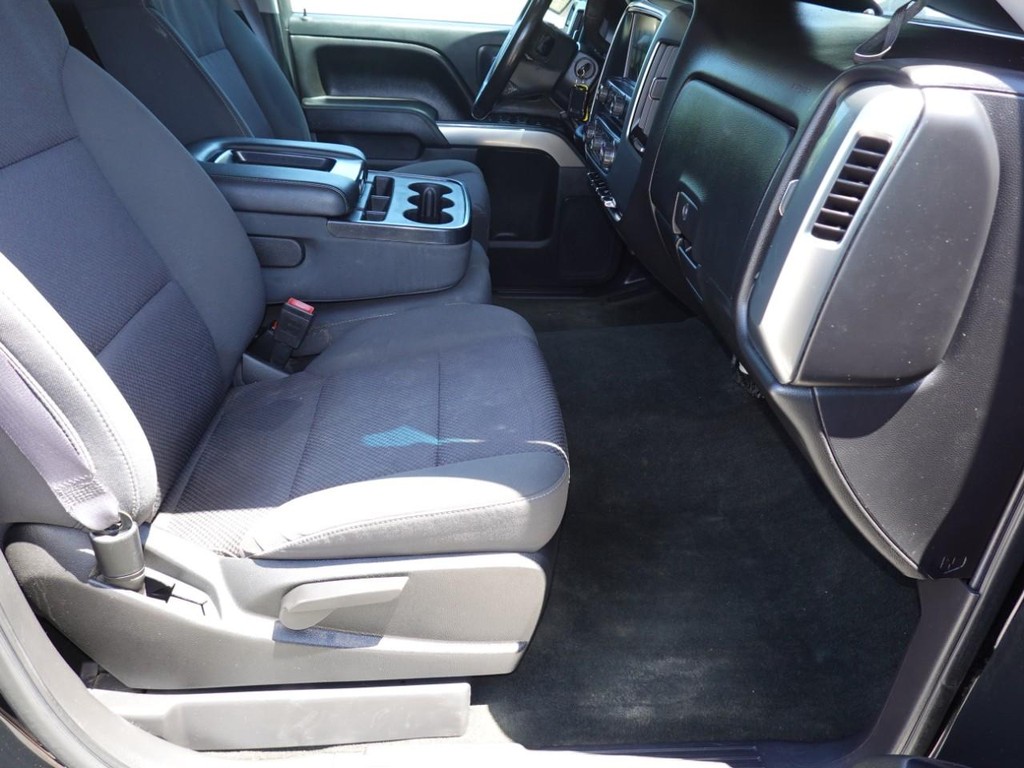 Chevrolet Silverado 1500 Vehicle Full-screen Gallery Image 22