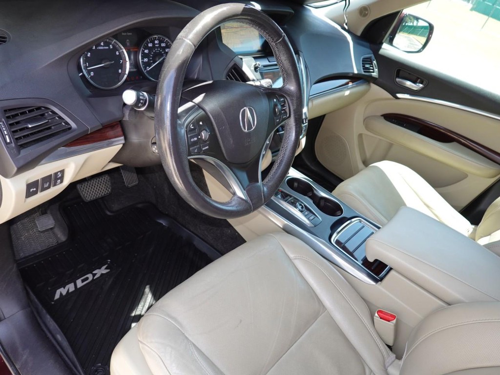 Acura MDX Vehicle Full-screen Gallery Image 16