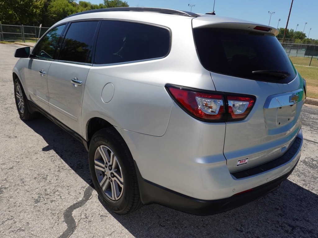 Chevrolet Traverse Vehicle Full-screen Gallery Image 05