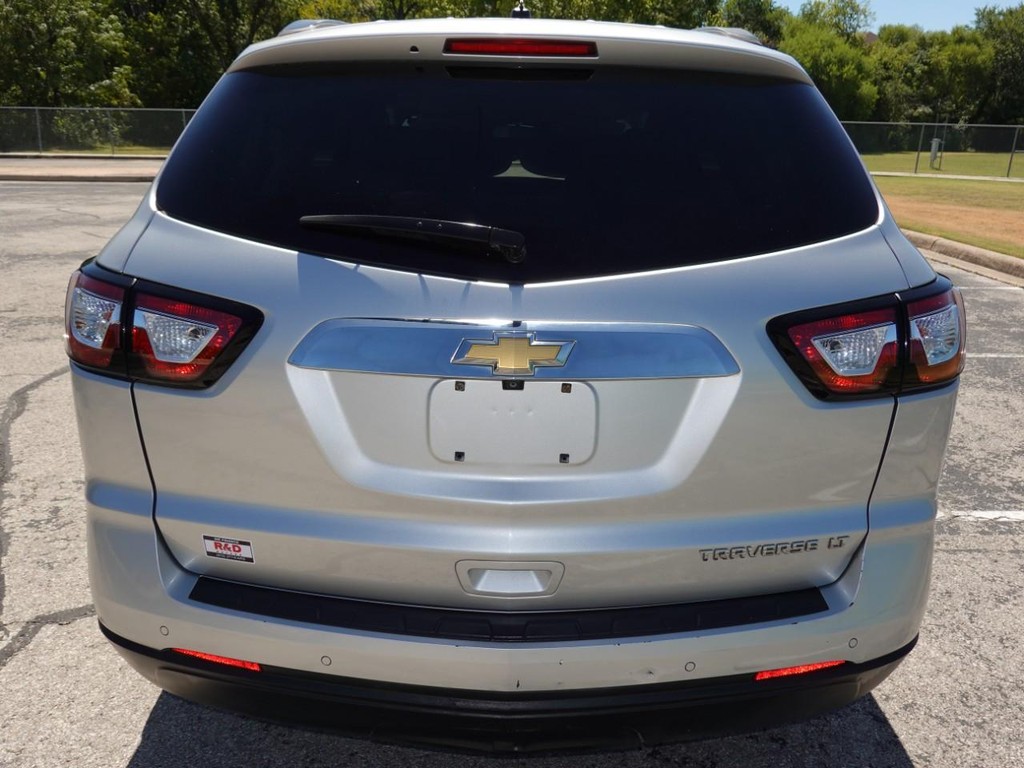 Chevrolet Traverse Vehicle Full-screen Gallery Image 06