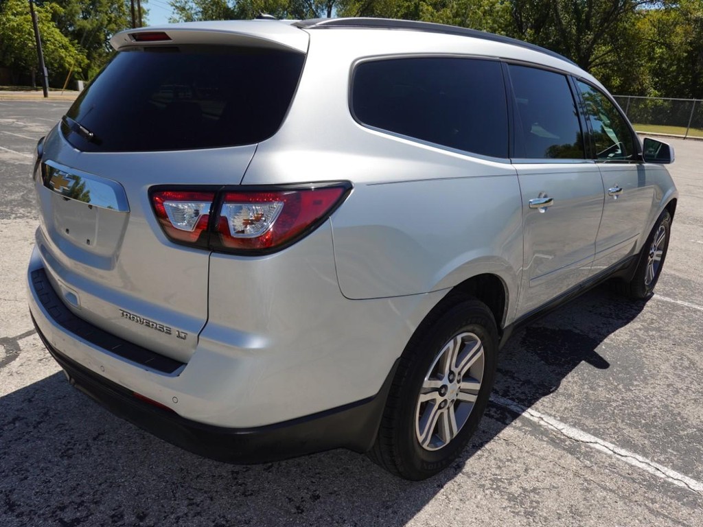 Chevrolet Traverse Vehicle Full-screen Gallery Image 07