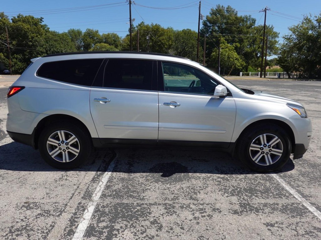 Chevrolet Traverse Vehicle Full-screen Gallery Image 08
