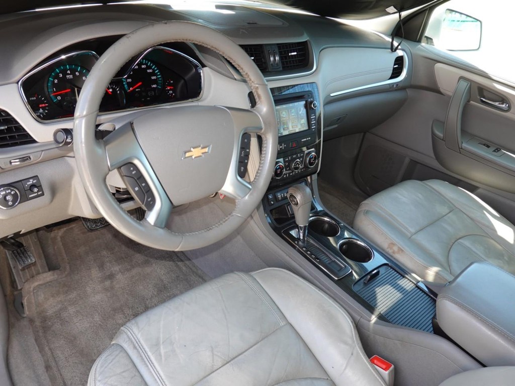 Chevrolet Traverse Vehicle Full-screen Gallery Image 17