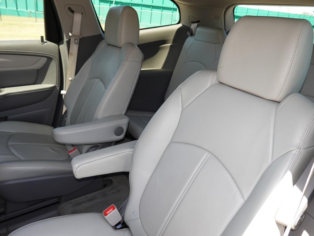 Chevrolet Traverse Vehicle Full-screen Gallery Image 19