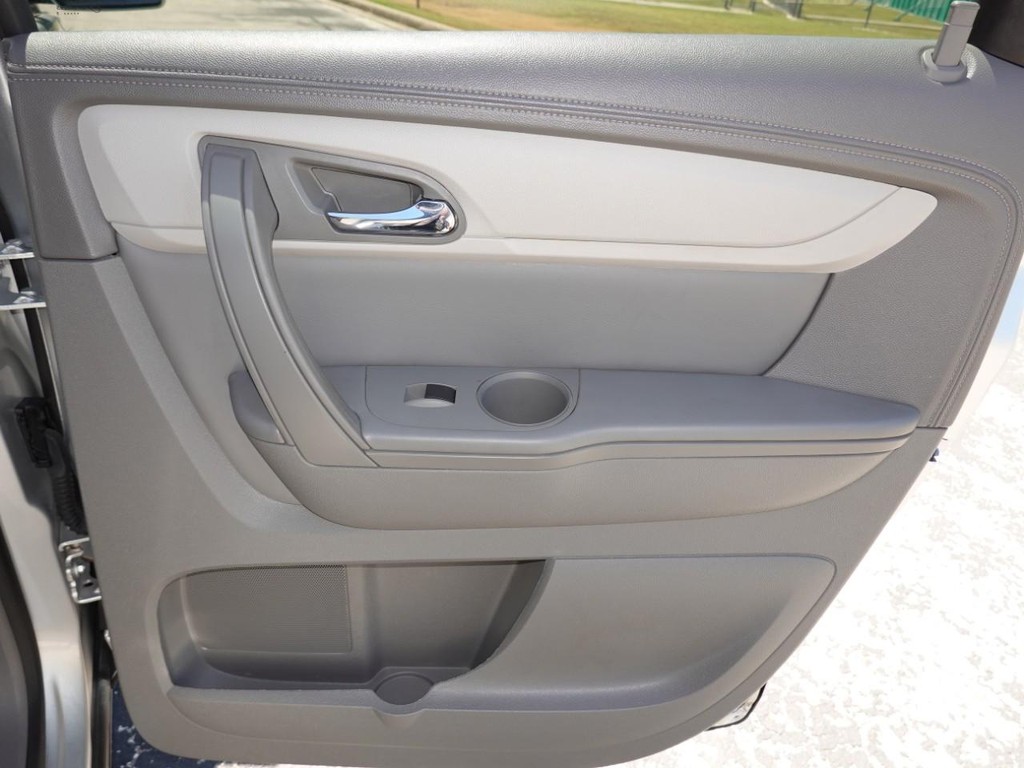 Chevrolet Traverse Vehicle Full-screen Gallery Image 26