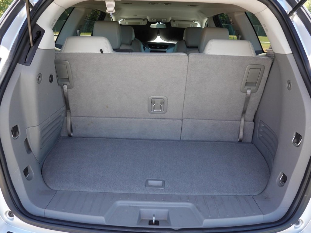 Chevrolet Traverse Vehicle Full-screen Gallery Image 27