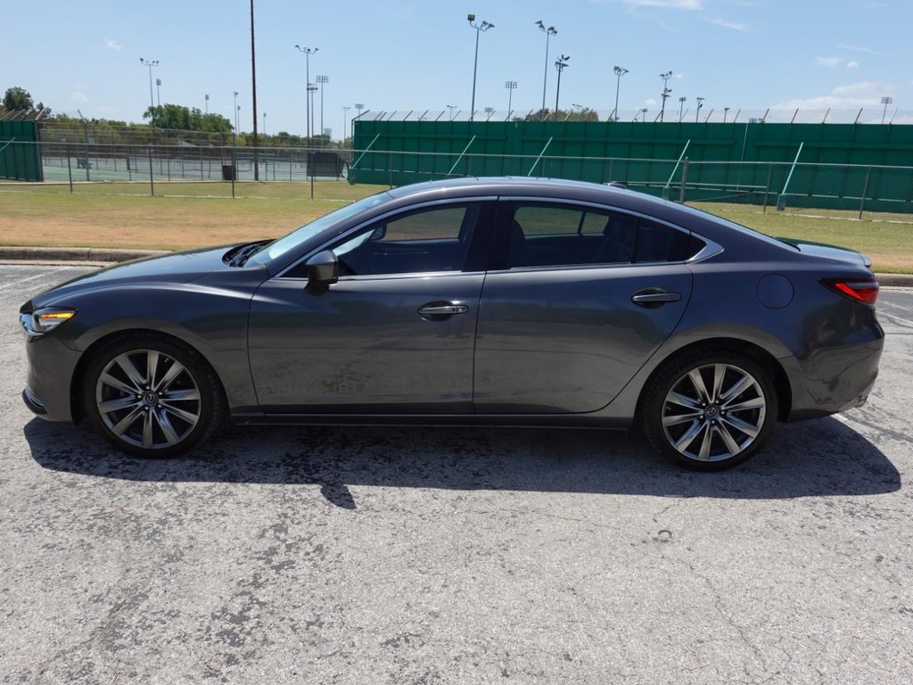Mazda MAZDA6 Vehicle Full-screen Gallery Image 04