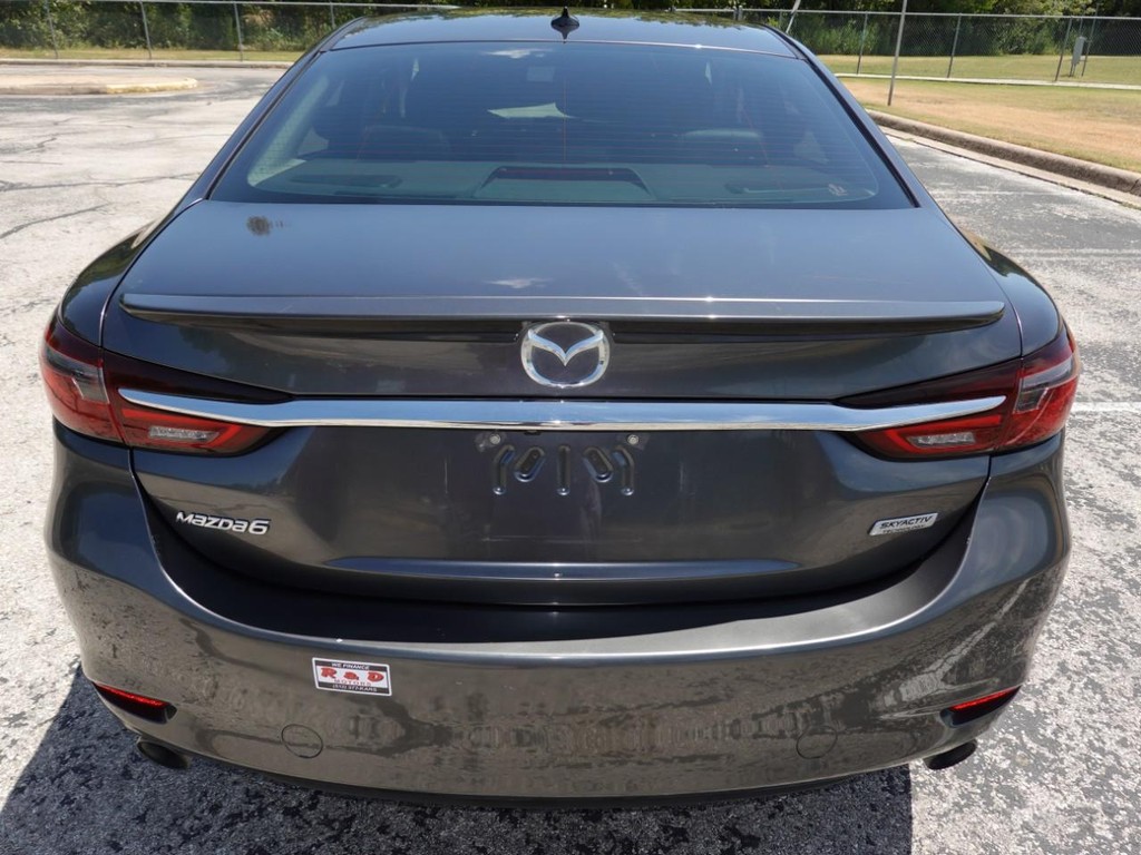Mazda MAZDA6 Vehicle Full-screen Gallery Image 06