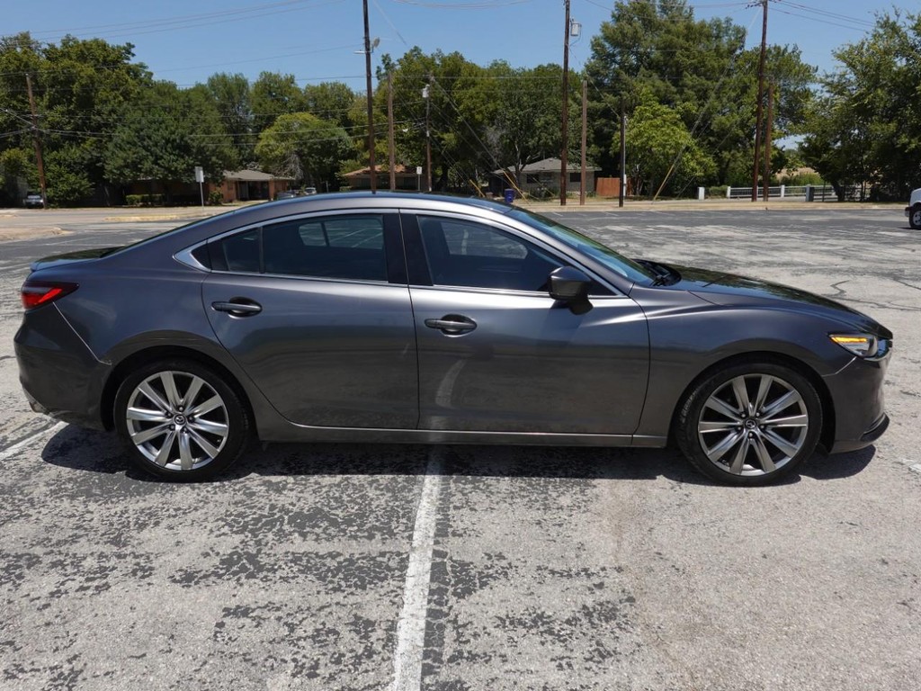 Mazda MAZDA6 Vehicle Full-screen Gallery Image 08