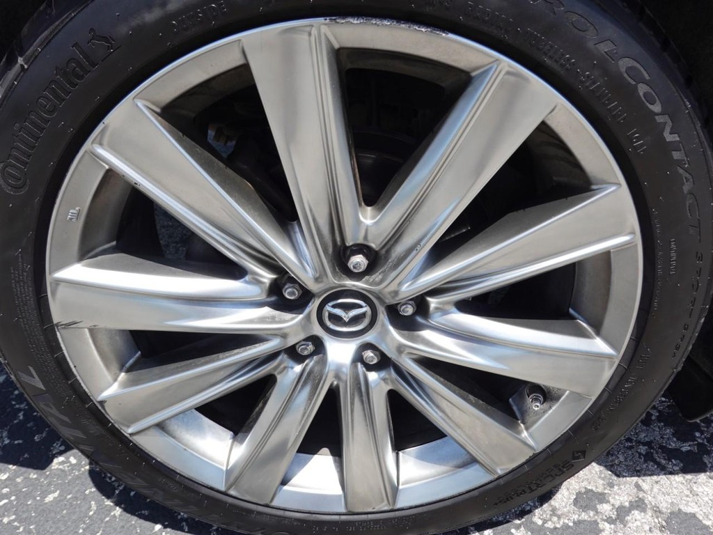 Mazda MAZDA6 Vehicle Full-screen Gallery Image 09