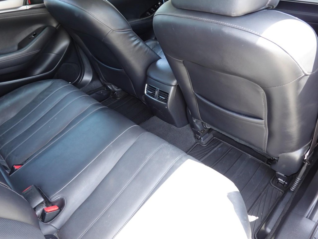 Mazda MAZDA6 Vehicle Full-screen Gallery Image 25