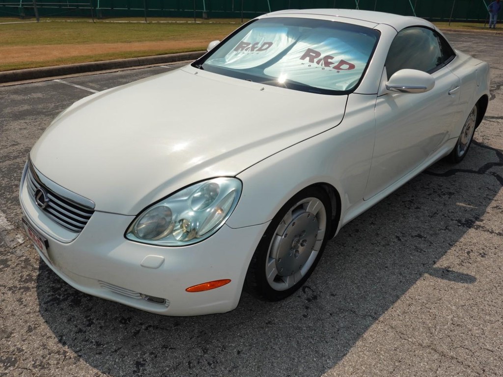 Lexus SC 430 Vehicle Full-screen Gallery Image 03