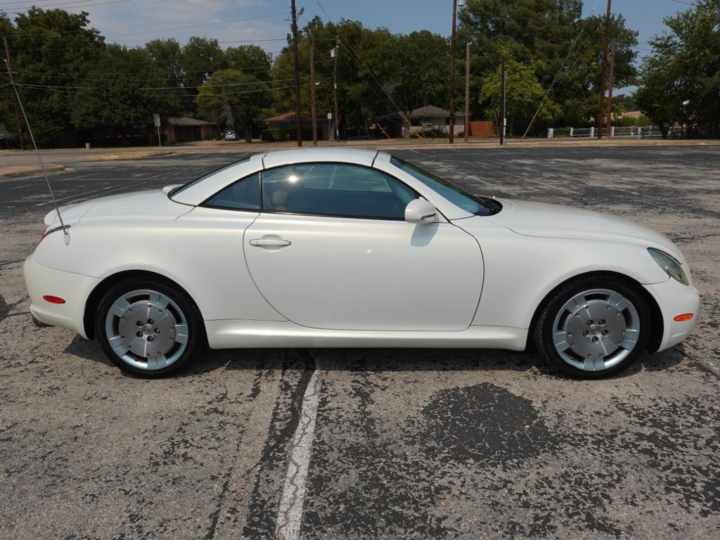 Lexus SC 430 Vehicle Full-screen Gallery Image 09
