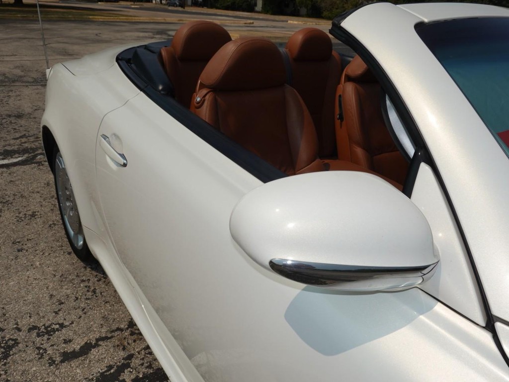 Lexus SC 430 Vehicle Full-screen Gallery Image 12