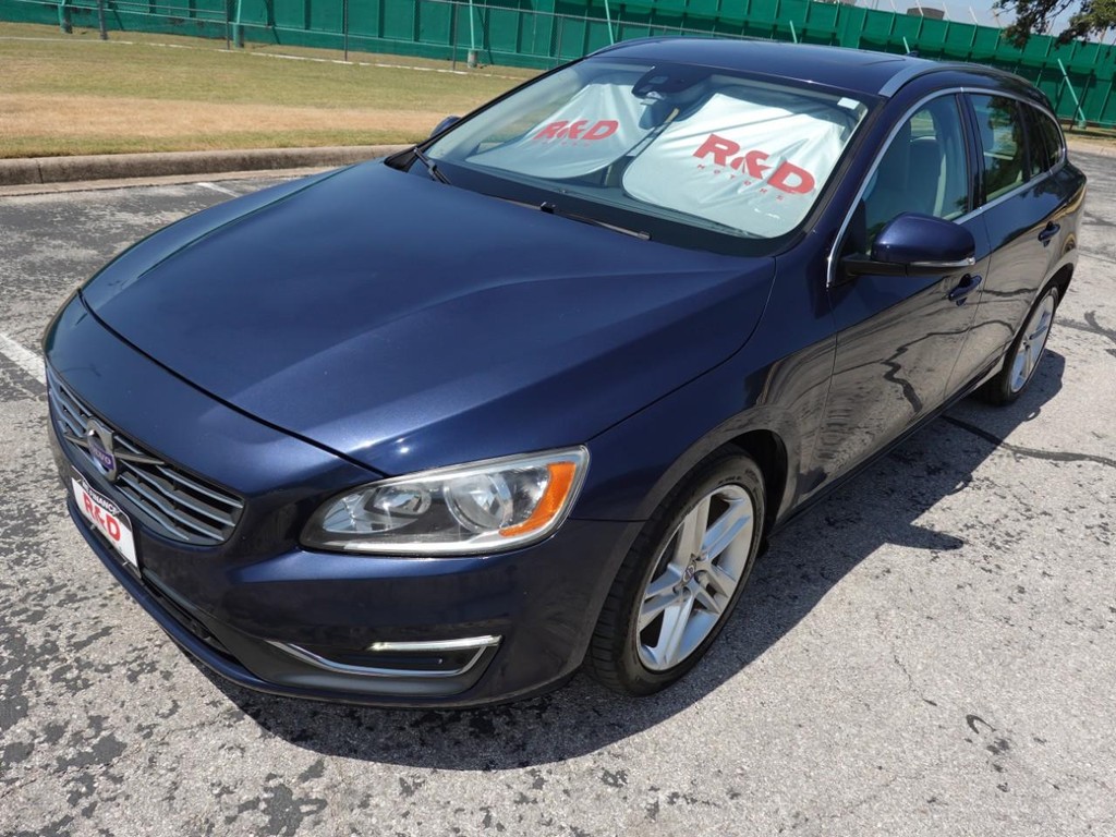 Volvo V60 Vehicle Full-screen Gallery Image 03