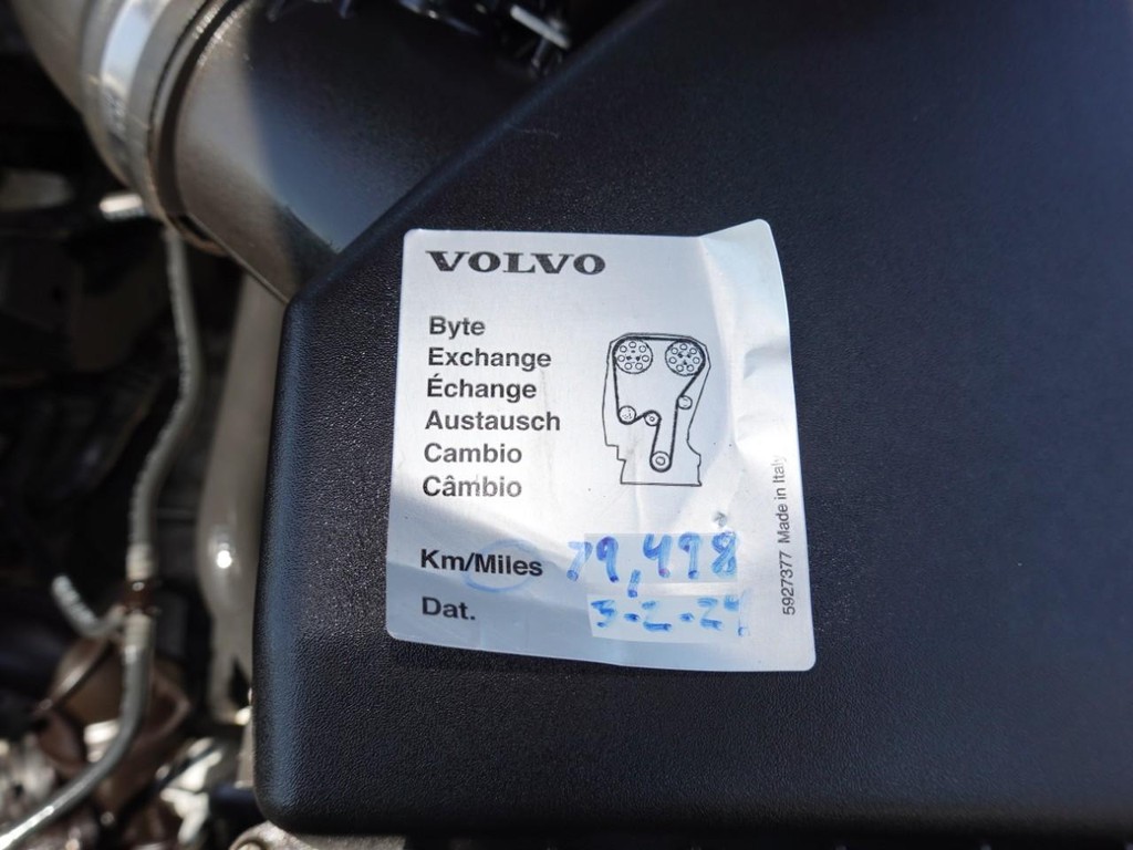 Volvo V60 Vehicle Full-screen Gallery Image 30