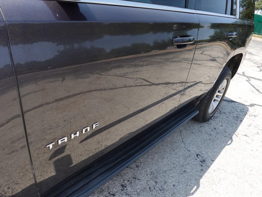 Chevrolet Tahoe Vehicle Full-screen Gallery Image 10