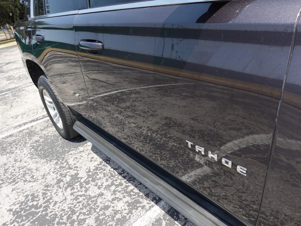 Chevrolet Tahoe Vehicle Full-screen Gallery Image 11