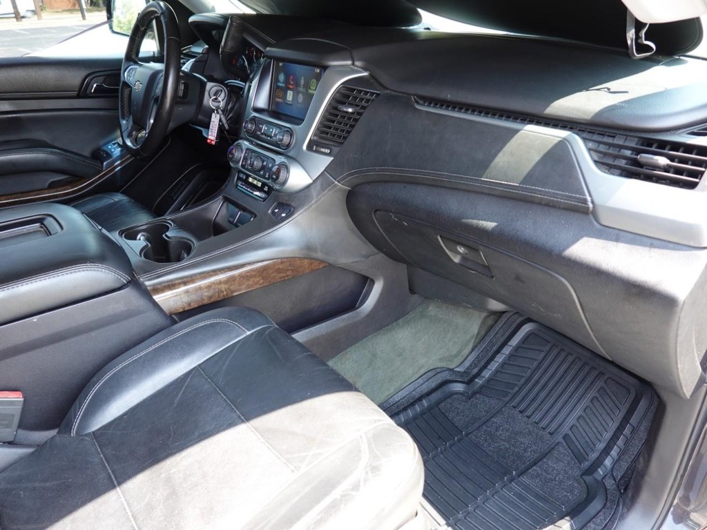 Chevrolet Tahoe Vehicle Full-screen Gallery Image 22