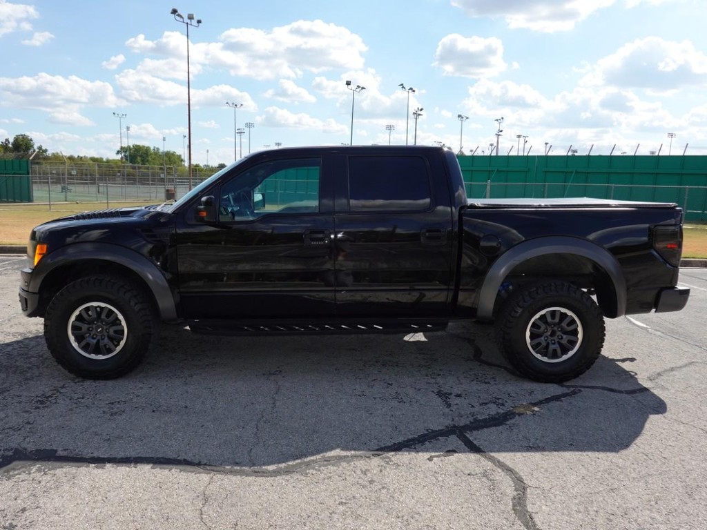 Ford F-150 Vehicle Full-screen Gallery Image 04