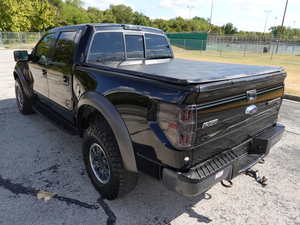 Ford F-150 Vehicle Full-screen Gallery Image 05