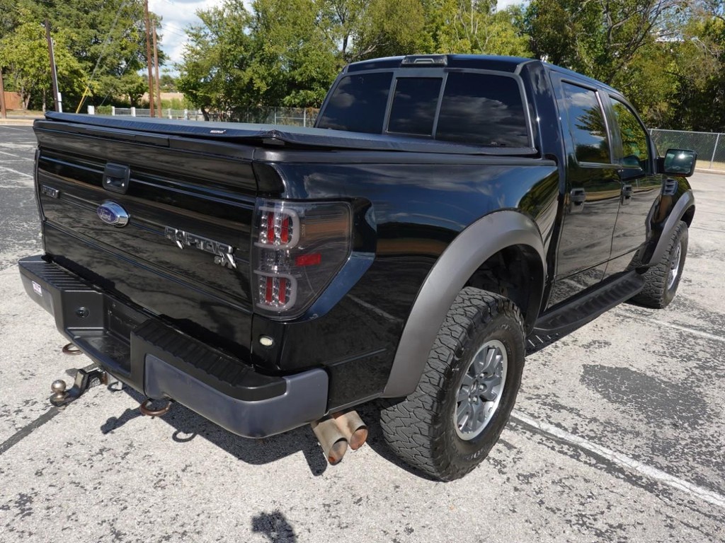Ford F-150 Vehicle Full-screen Gallery Image 08