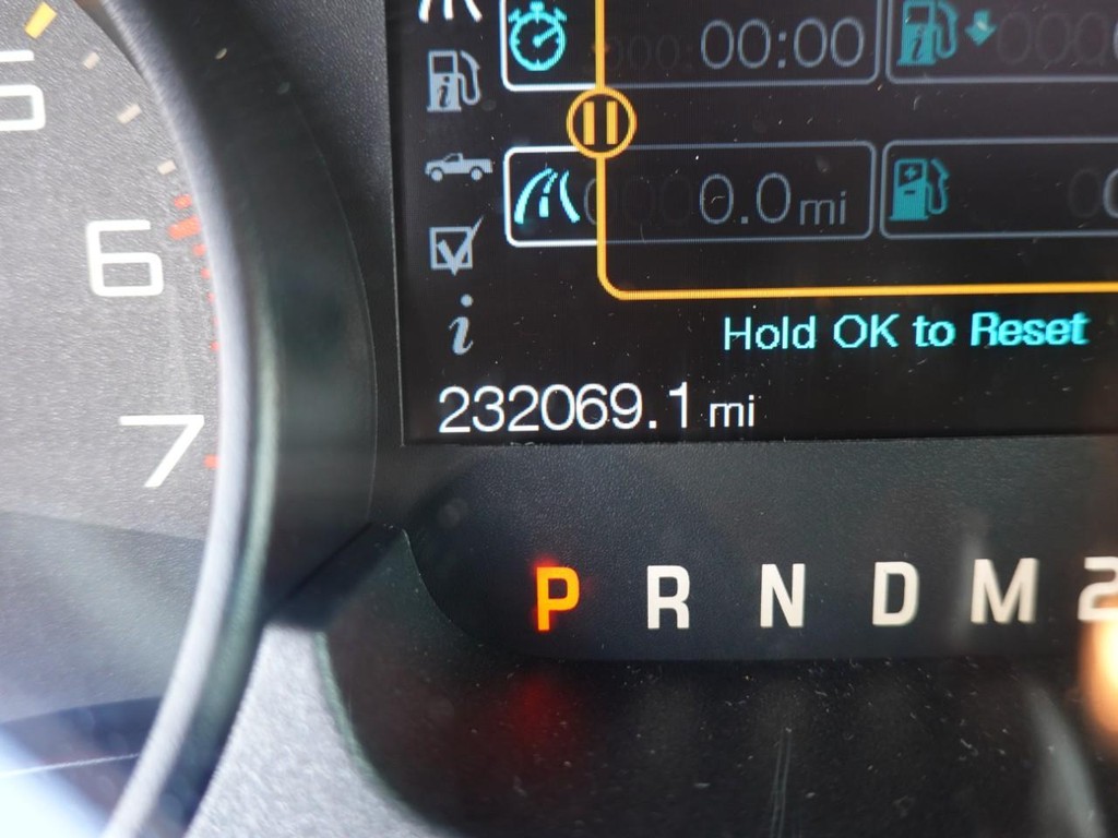 Ford F-150 Vehicle Full-screen Gallery Image 13