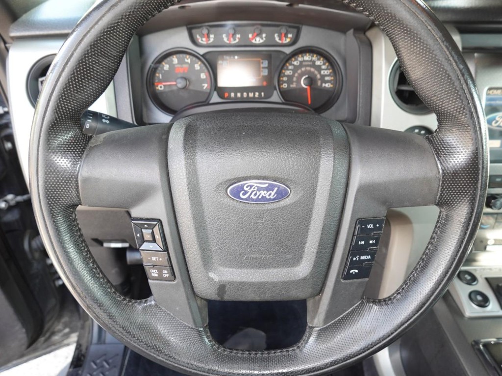 Ford F-150 Vehicle Full-screen Gallery Image 14