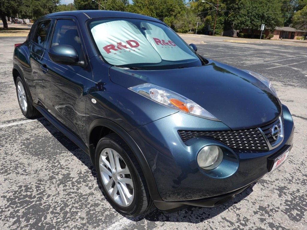 Nissan Juke Vehicle Full-screen Gallery Image 01
