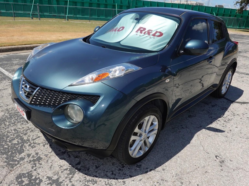 Nissan Juke Vehicle Full-screen Gallery Image 03