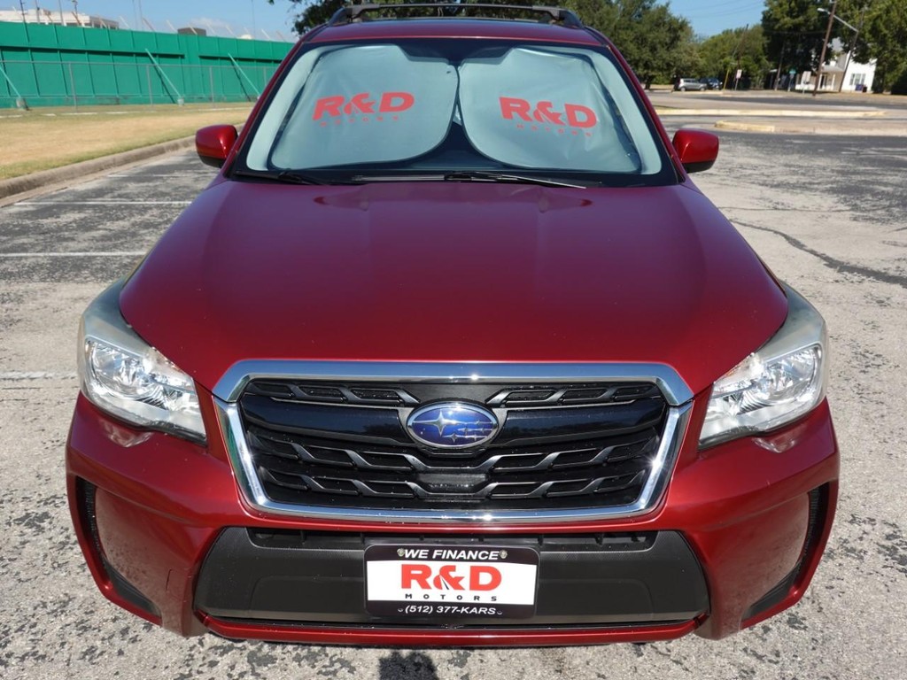 Subaru Forester Vehicle Full-screen Gallery Image 02
