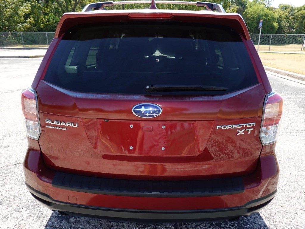 Subaru Forester Vehicle Full-screen Gallery Image 06