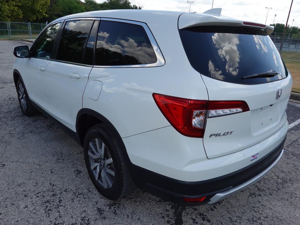 Honda Pilot Vehicle Full-screen Gallery Image 05