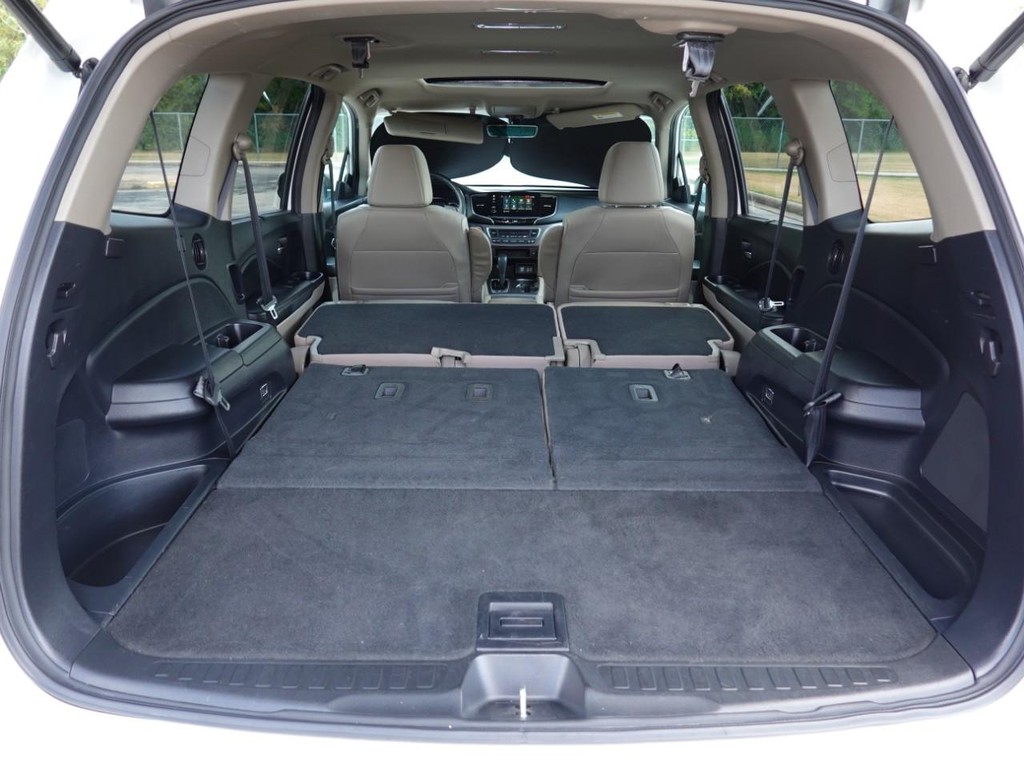 Honda Pilot Vehicle Full-screen Gallery Image 28