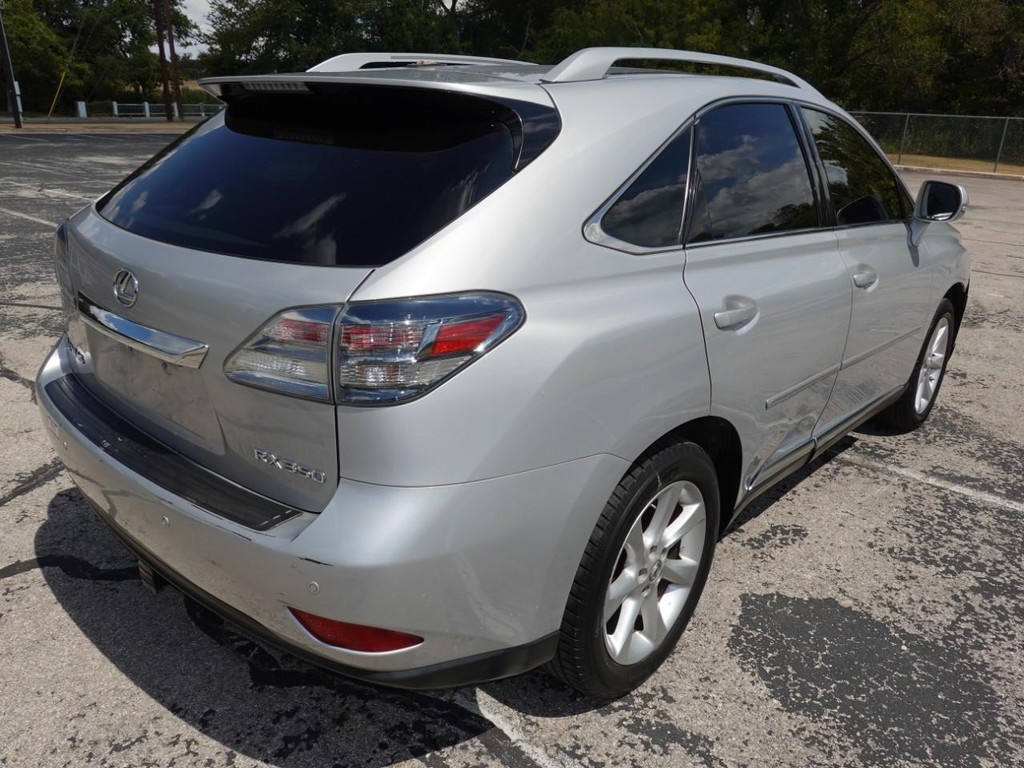 Lexus RX 350 Vehicle Full-screen Gallery Image 07