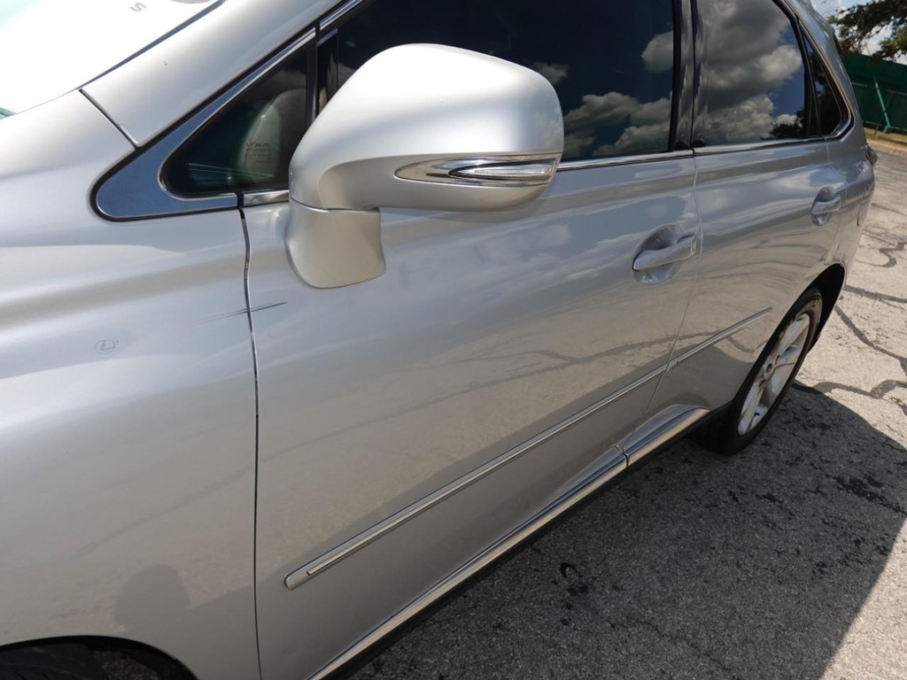 Lexus RX 350 Vehicle Full-screen Gallery Image 10