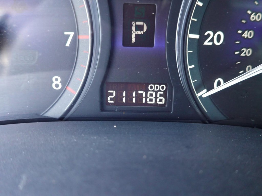 Lexus RX 350 Vehicle Full-screen Gallery Image 12