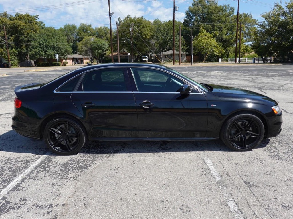 Audi A4 Vehicle Full-screen Gallery Image 08