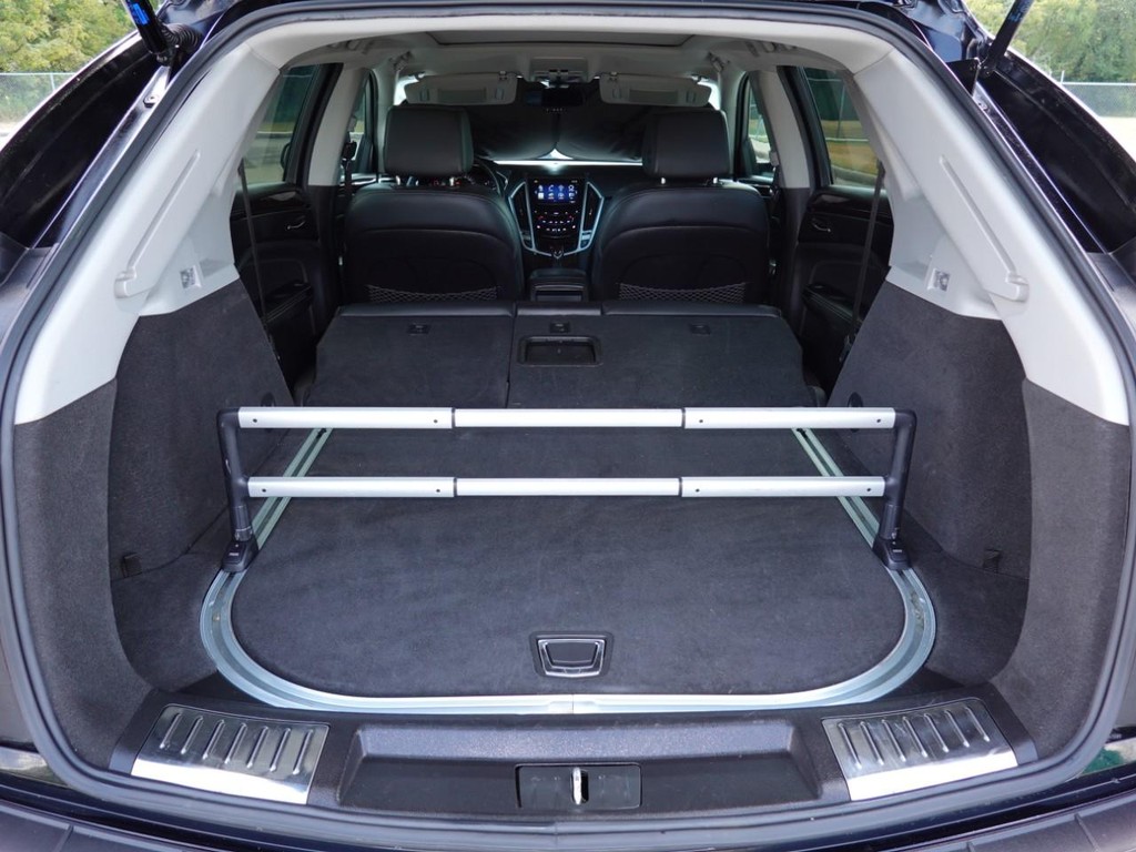 Cadillac SRX Vehicle Full-screen Gallery Image 27