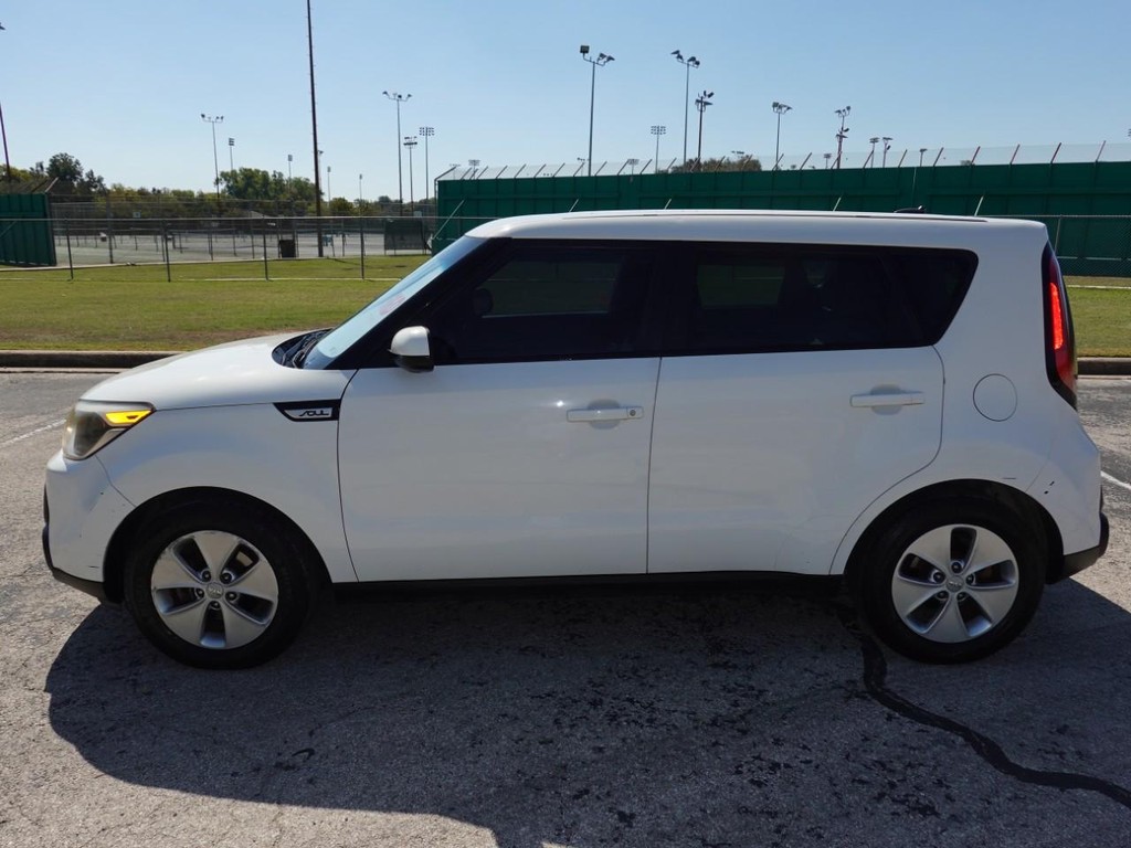 Kia Soul Vehicle Full-screen Gallery Image 04