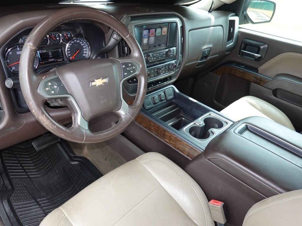 Chevrolet Silverado 1500 Vehicle Full-screen Gallery Image 18