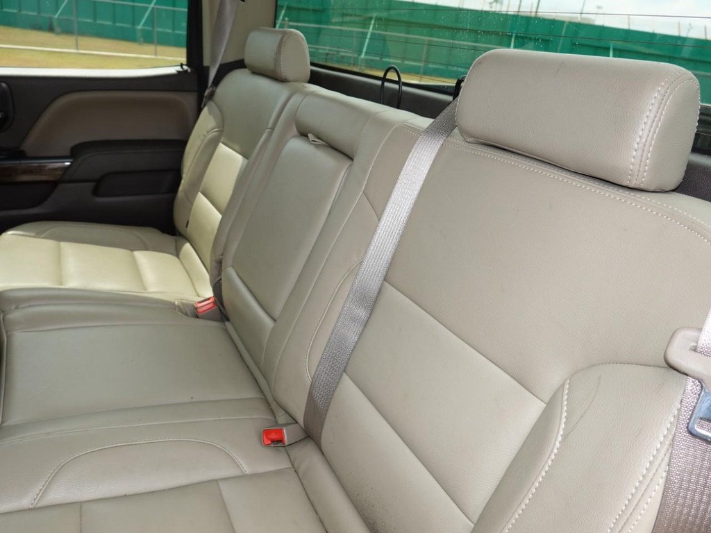 Chevrolet Silverado 1500 Vehicle Full-screen Gallery Image 20
