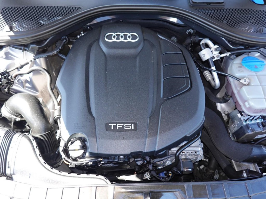 Audi A6 Vehicle Full-screen Gallery Image 28