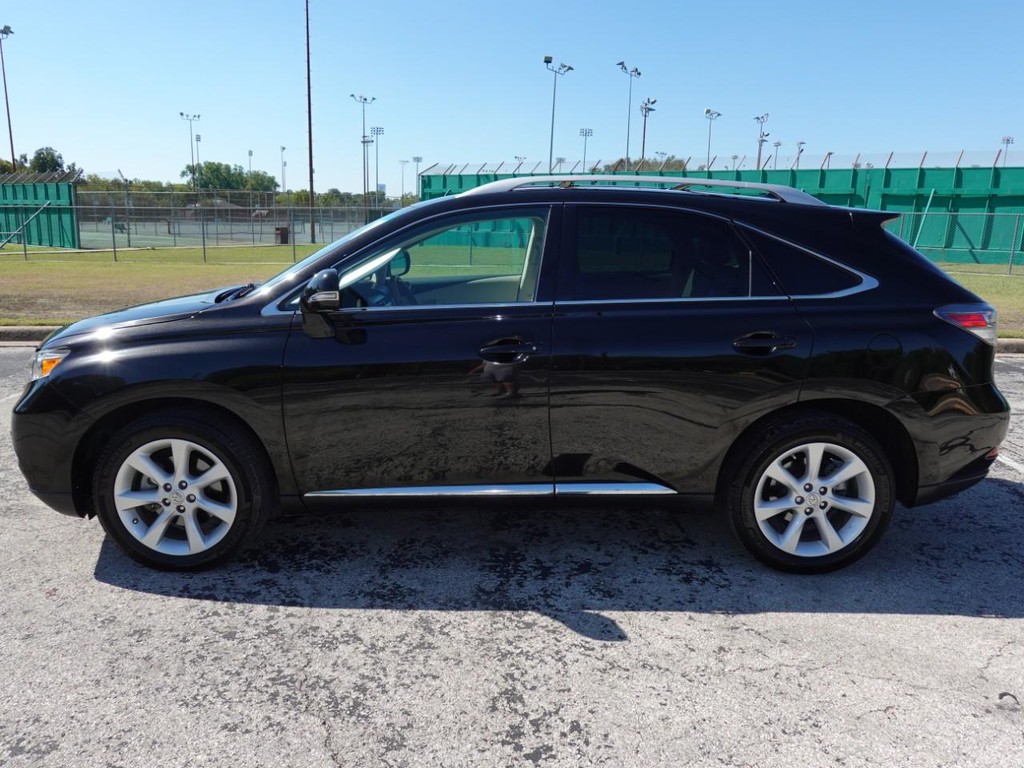 Lexus RX 350 Vehicle Full-screen Gallery Image 04